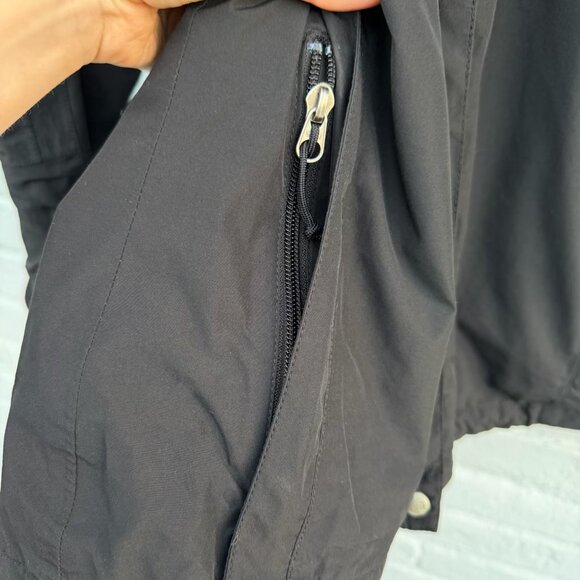 The North Face HyVent Waterproof Shell Jacket in Black Women's M - Picture 10 of 10